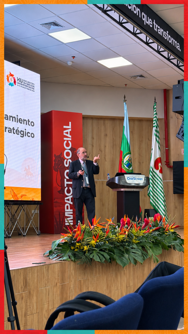 Presentación en auditorio con impacto social